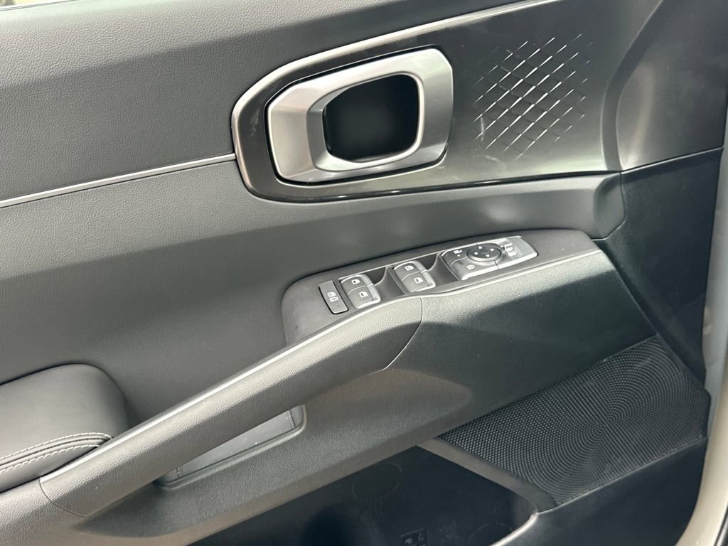 New 2026 Kia Sorento S w/ S Panoramic Sunroof Package FWD image 10
