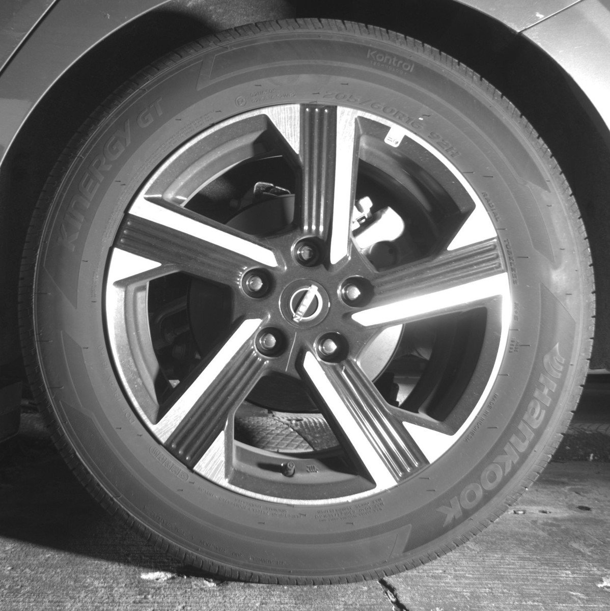 Used 2025 Nissan Sentra SV FWD image 14