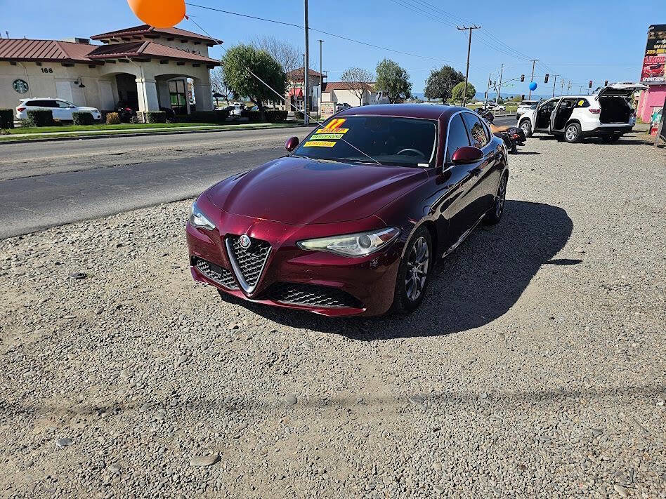 Used 2017 Alfa Romeo Giulia RWD image 3