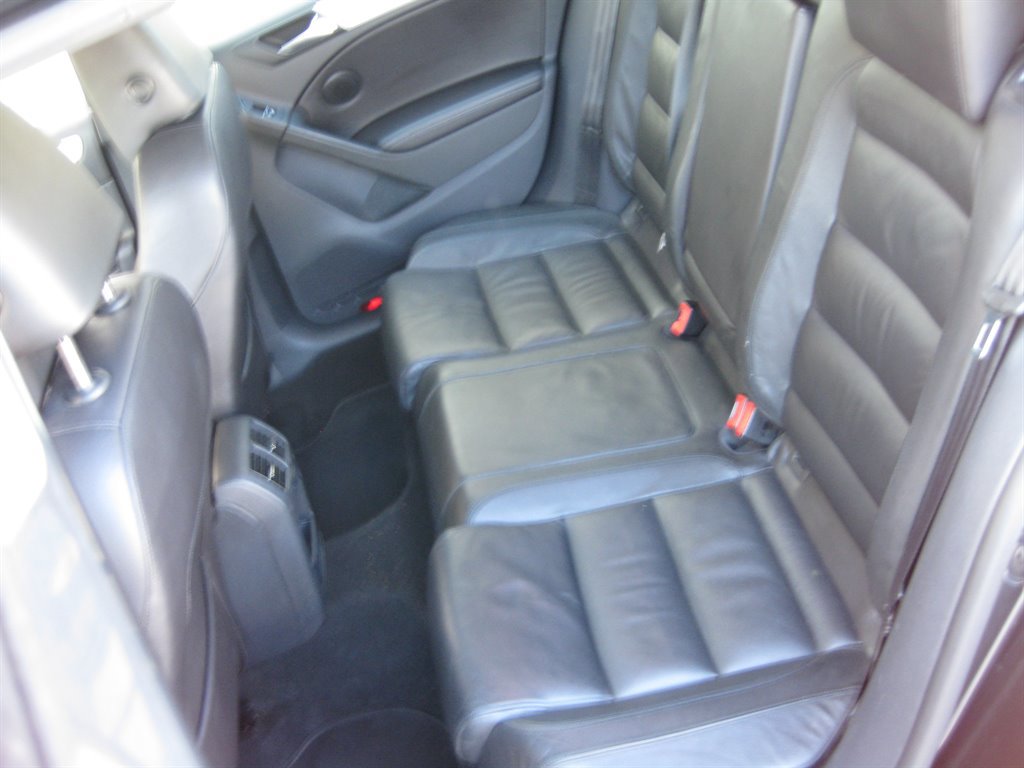 Used 2012 Volkswagen GTI Autobahn FWD image 23