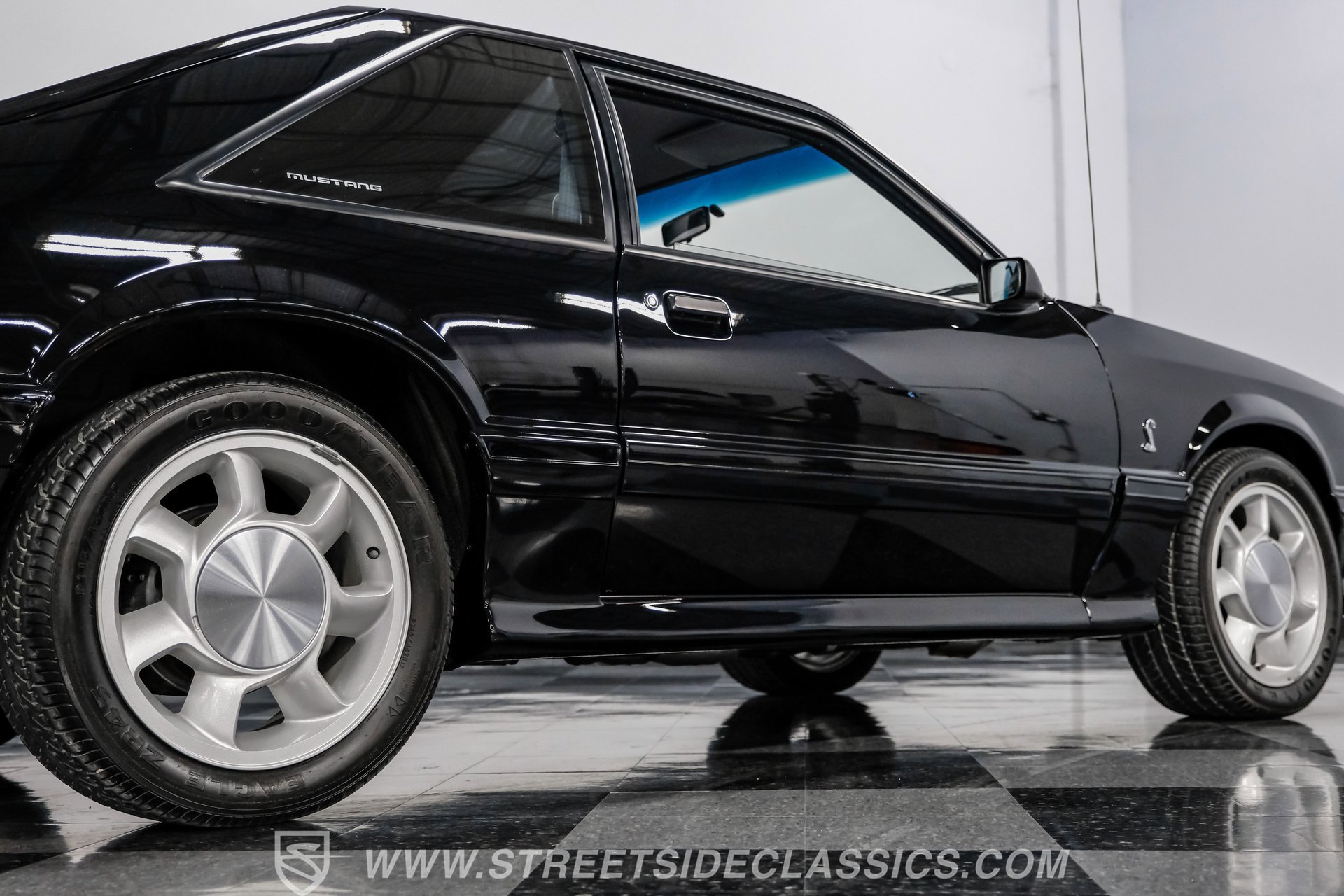 Used 1993 Ford Mustang Cobra image 27