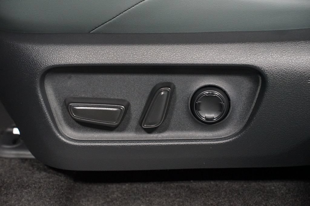 New 2026 Toyota 4Runner Trailhunter AWD/4WD image 37