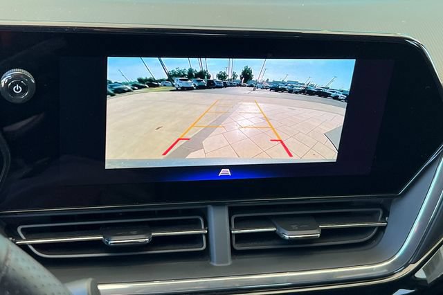 Used 2025 Chevrolet Trax RS w/ Driver Confidence Package FWD image 25