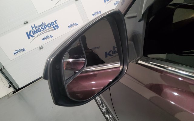 Used 2018 Toyota RAV4 LE image 11