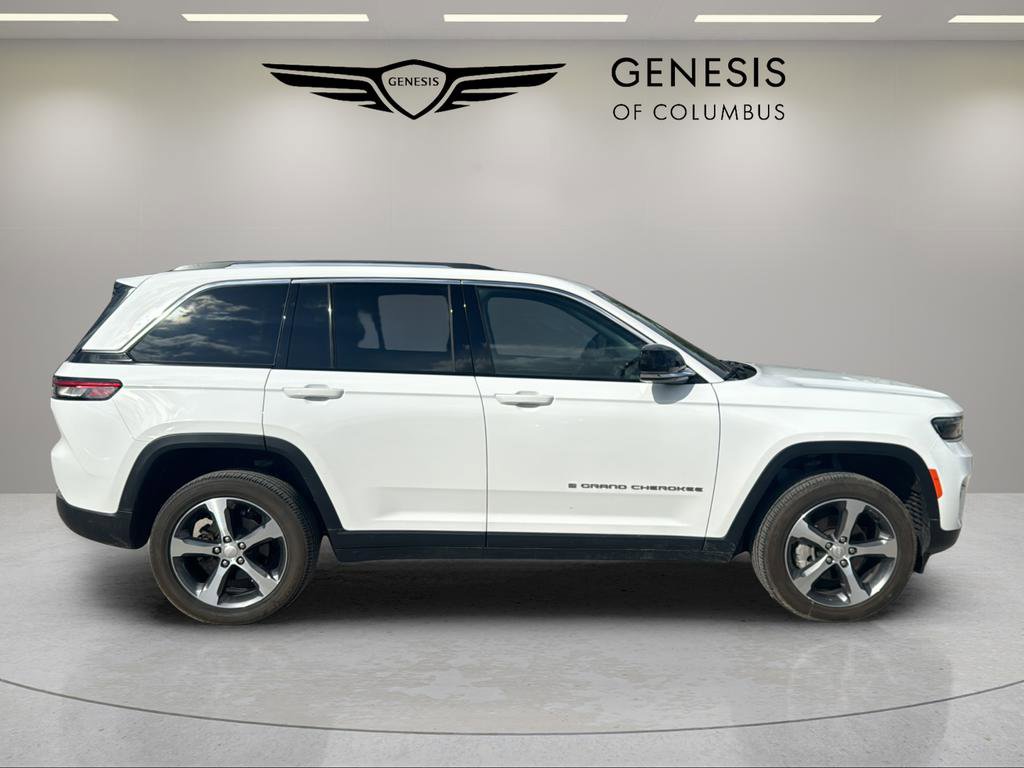 Used 2023 Jeep Grand Cherokee Limited image 6