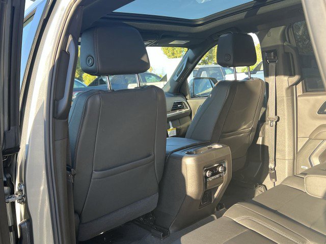Used 2025 Chevrolet Tahoe Z71 w/ Comfort Package image 22