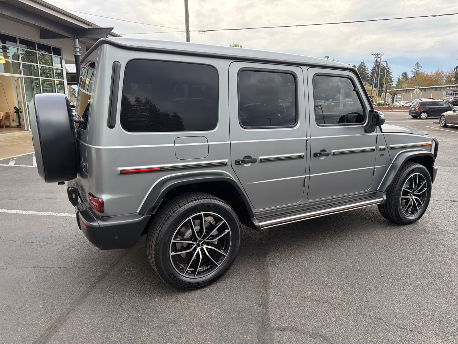 Used 2021 Mercedes-Benz G 550 image 3