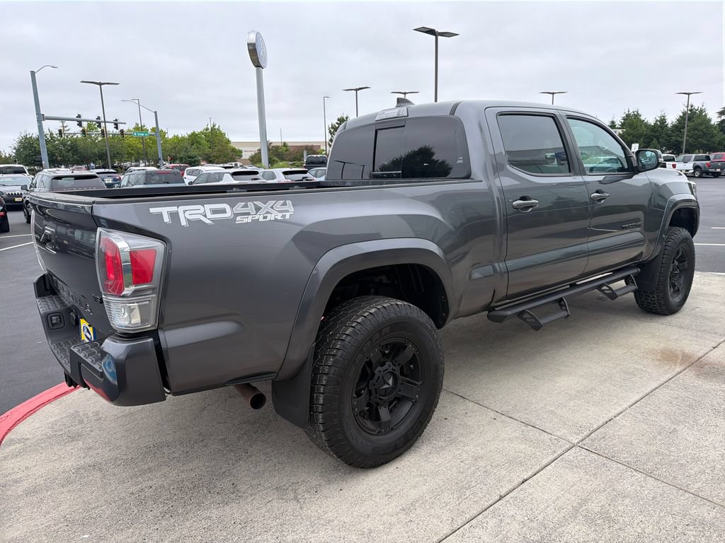 Used 2020 Toyota Tacoma TRD Sport AWD/4WD image 4
