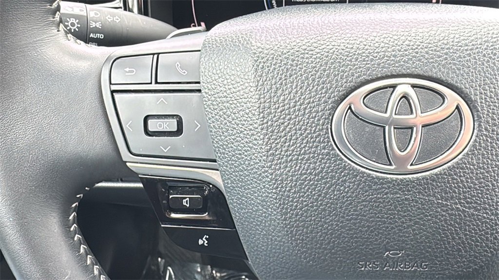 Certified 2025 Toyota Camry SE image 28