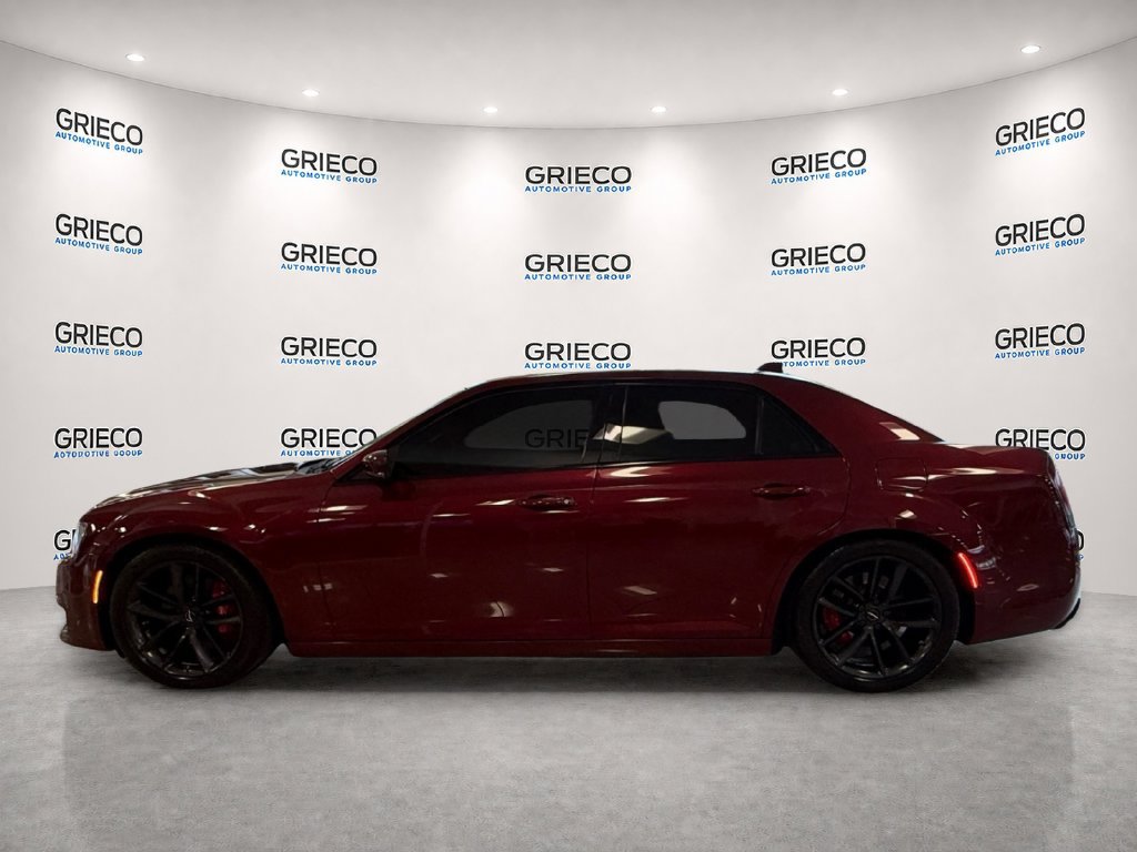 Used 2023 Chrysler 300 C RWD image 4