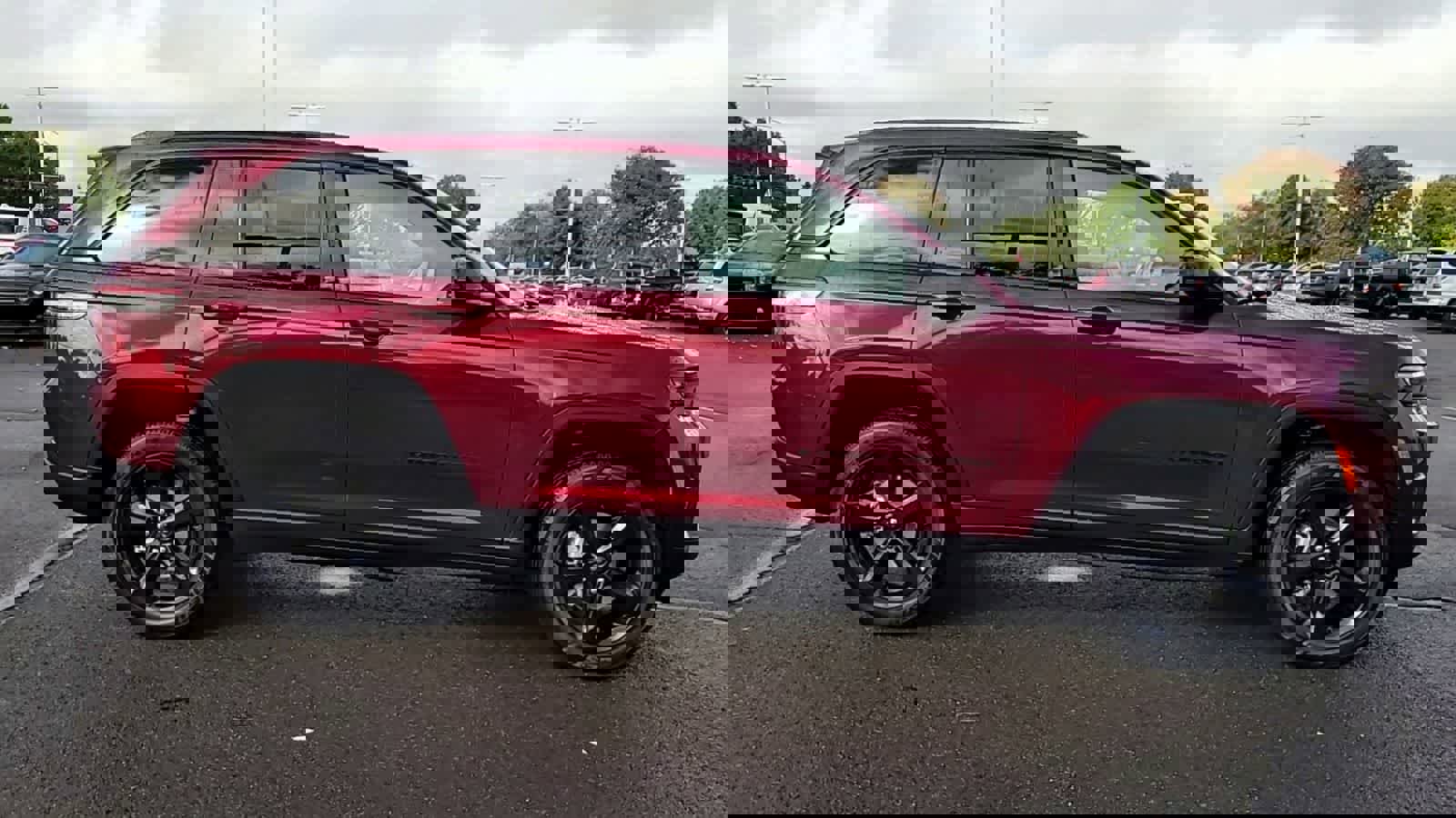 New 2025 Jeep Grand Cherokee Altitude w/ Trailer Tow Package image 9