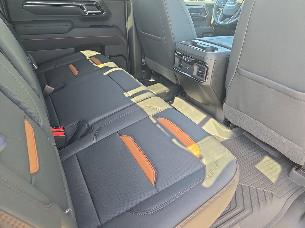 New 2026 GMC Sierra 2500 AT4 w/ AT4 Premium Plus Package AWD/4WD image 11