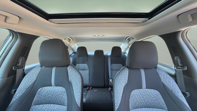 New 2027 Nissan Sentra SV w/ SV Convenience Package FWD image 9