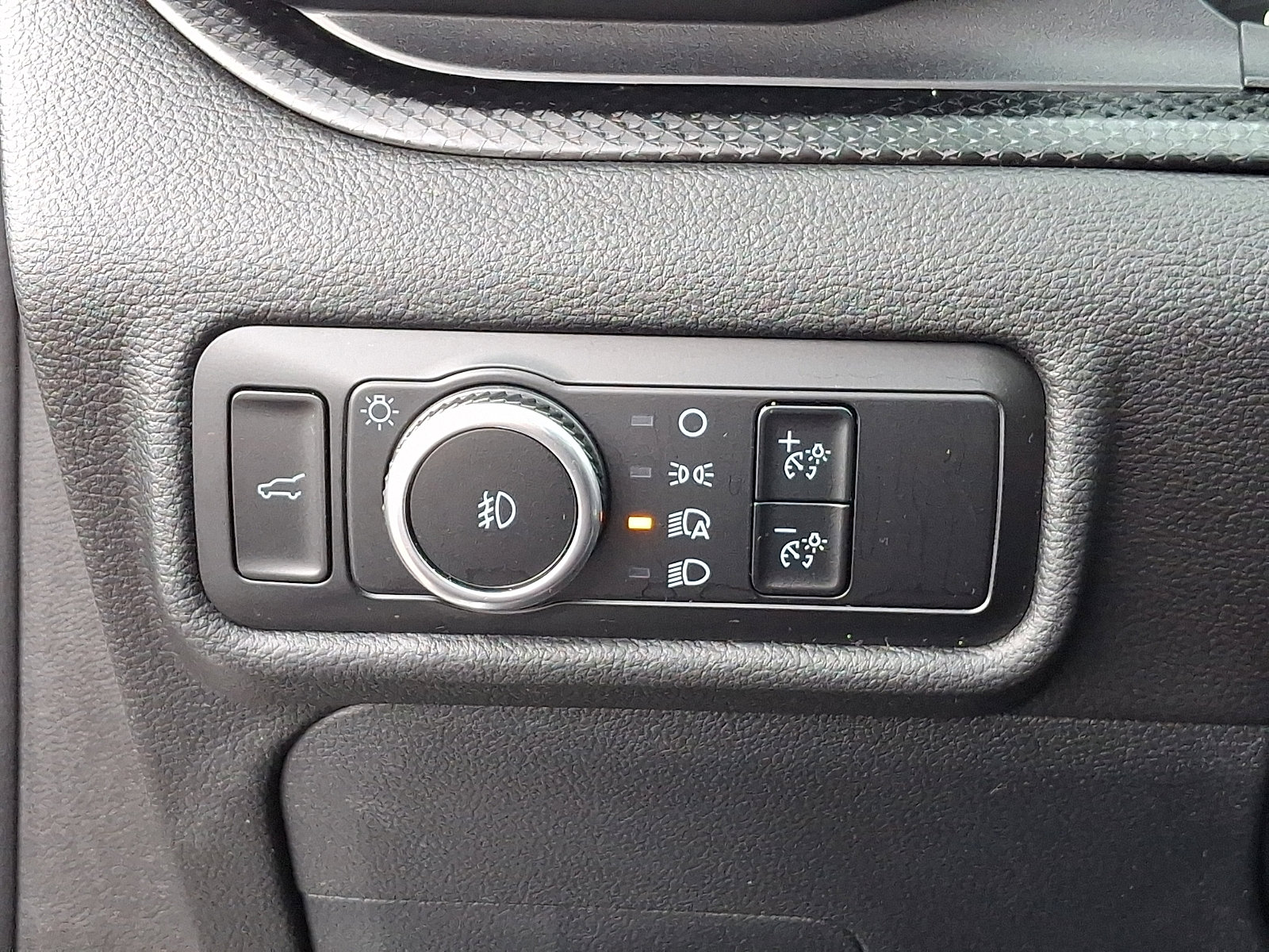 Certified 2023 Ford Explorer ST-Line w/ Class IV Trailer Tow Package image 28