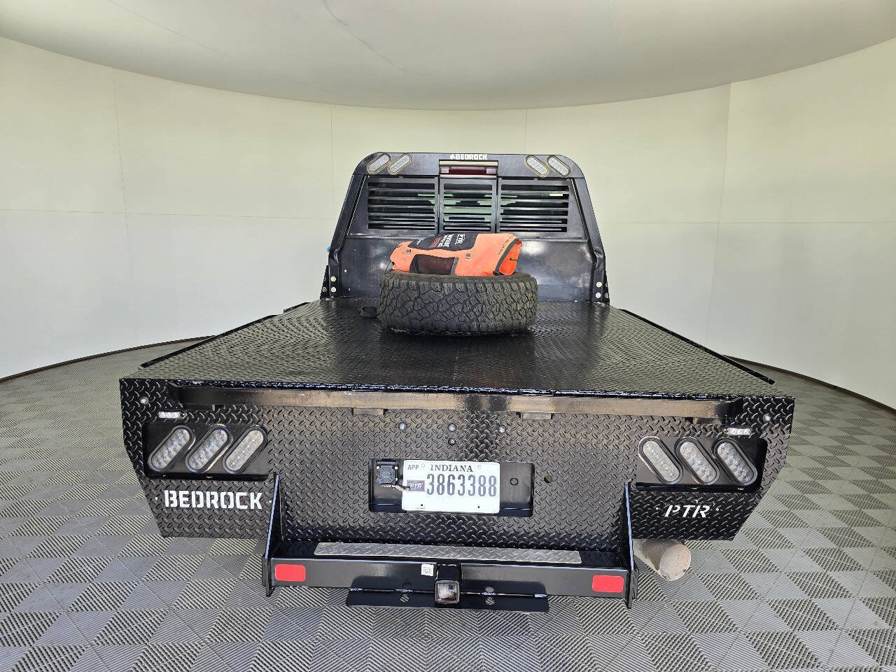 Used 2024 Chevrolet Silverado 2500 W/T w/ WT Fleet Convenience Package AWD/4WD image 8