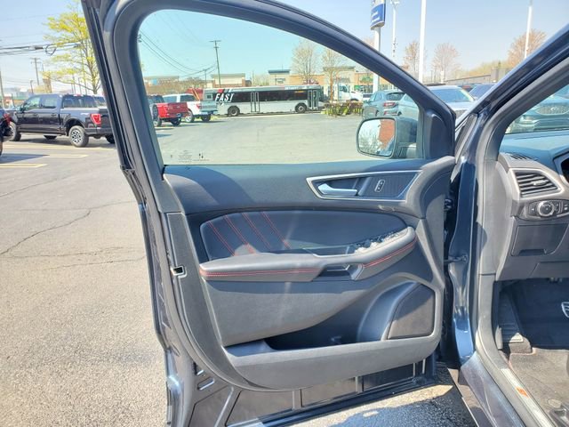 Used 2024 Ford Edge ST-Line AWD/4WD image 10