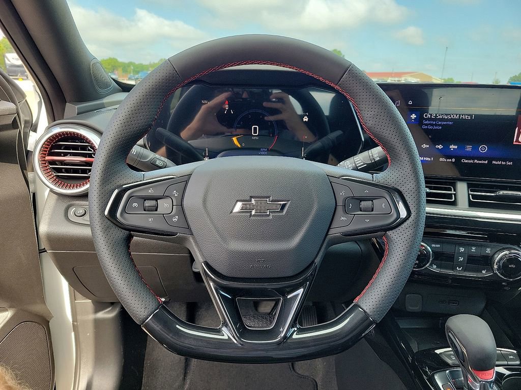 New 2026 Chevrolet Trax RS w/ Sunroof Package image 19