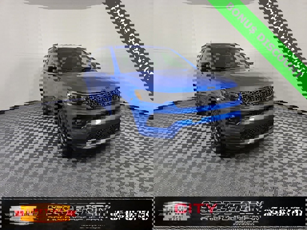 New 2026 Jeep Compass Latitude