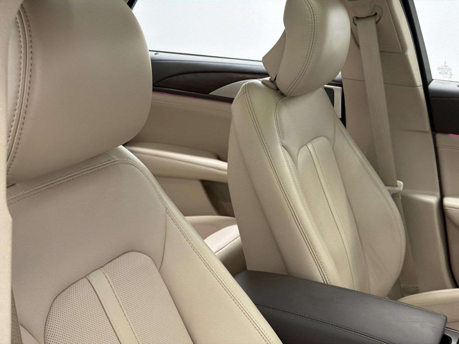 Used 2019 Lincoln MKZ Reserve AWD/4WD image 9