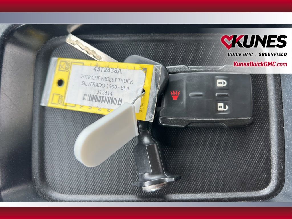 Used 2018 Chevrolet Silverado 1500 Custom w/ Custom Value Package AWD/4WD image 17