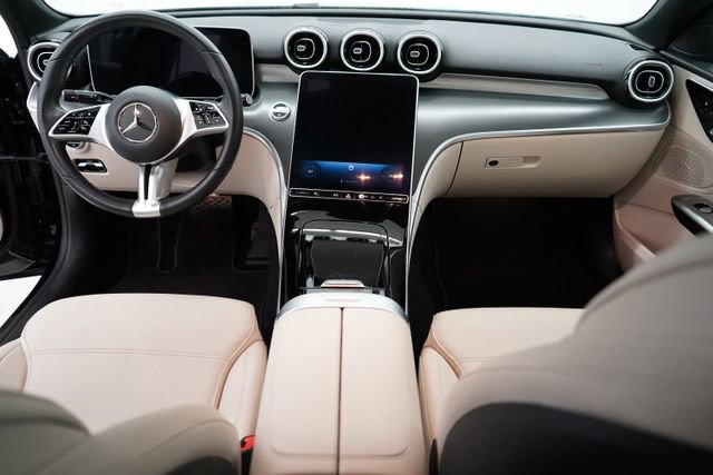 Used 2025 Mercedes-Benz C 300 4MATIC Sedan image 10