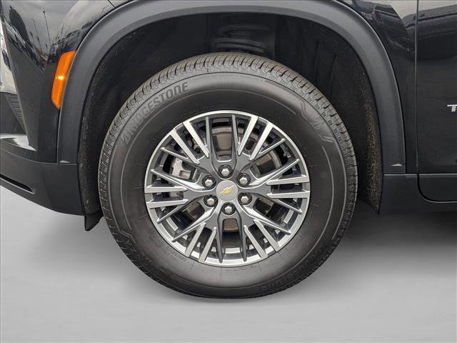 Used 2024 Chevrolet Traverse LT image 25
