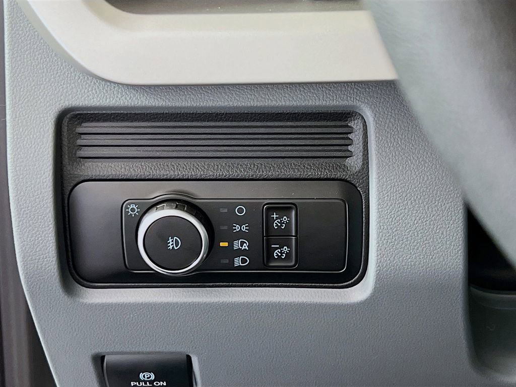 New 2025 Ford F350 XL w/ XL Chrome Package image 17