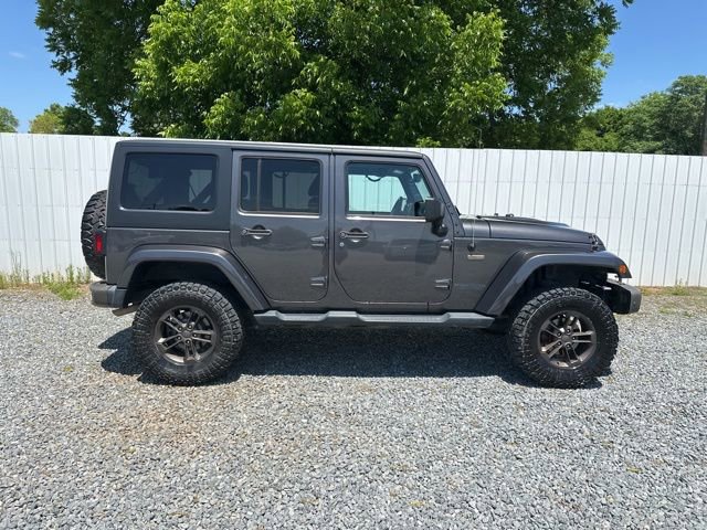 Used 2016 Jeep Wrangler Unlimited Sahara AWD/4WD image 6