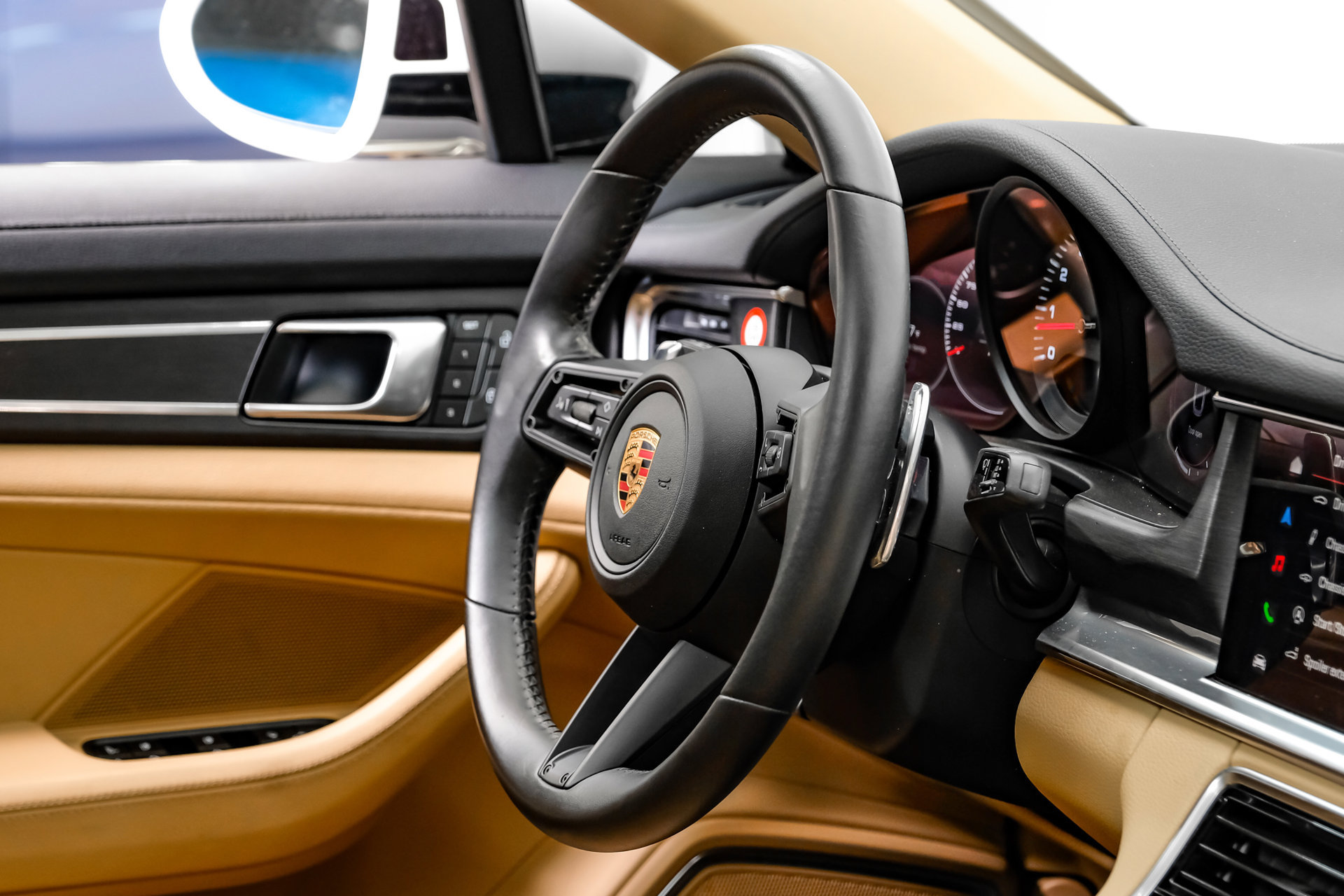 Used 2023 Porsche Panamera Platinum Edition w/ Sportdesign Package RWD image 19