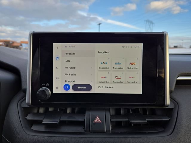 Used 2023 Toyota RAV4 XLE image 24