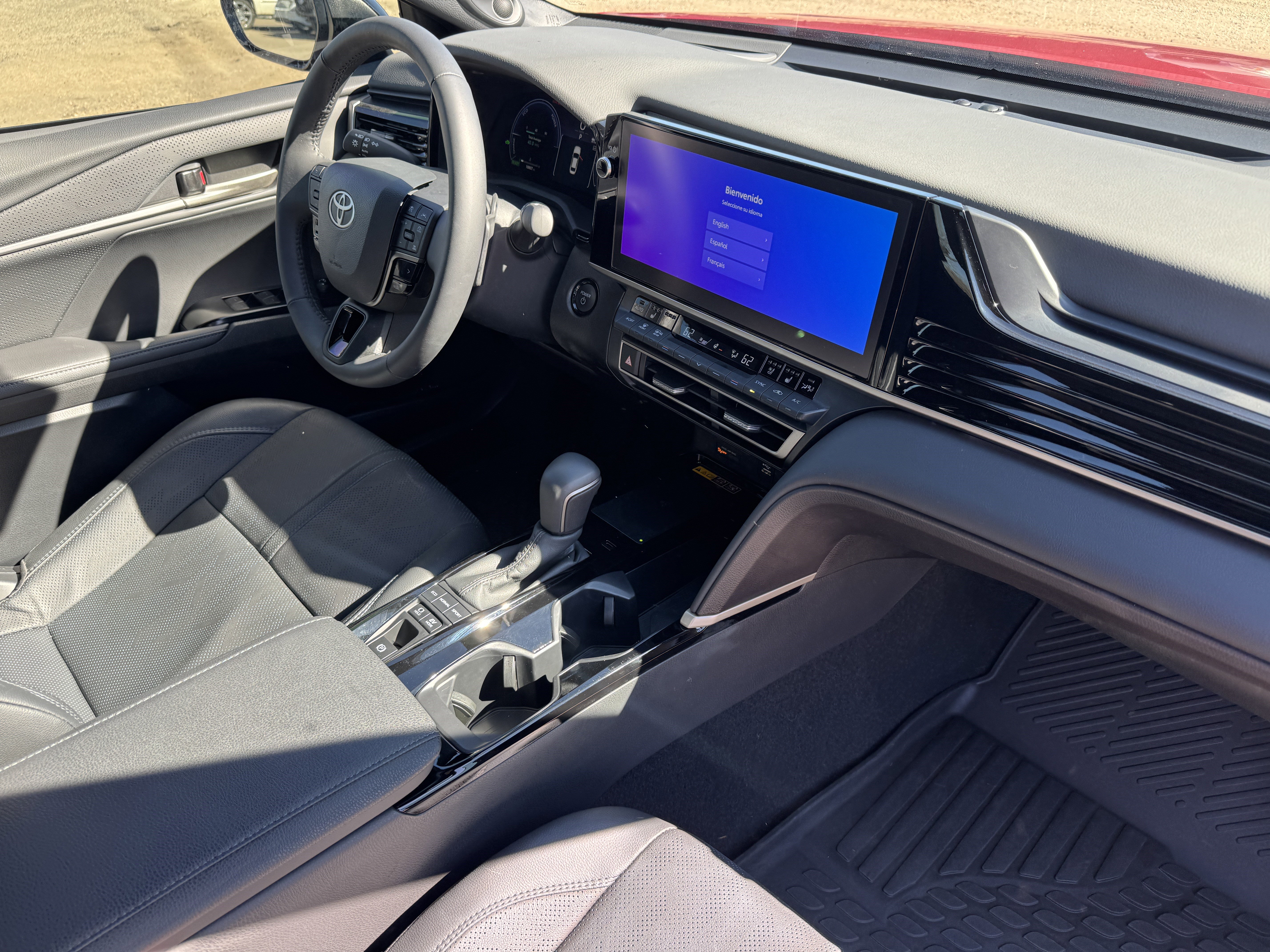 Used 2025 Toyota Camry XSE w/ Premium Package image 19