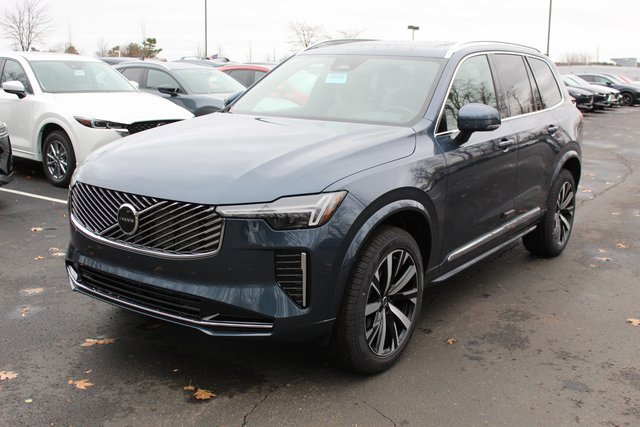 New 2026 Volvo XC90 B5 Core w/ Protection Package Premier image 7