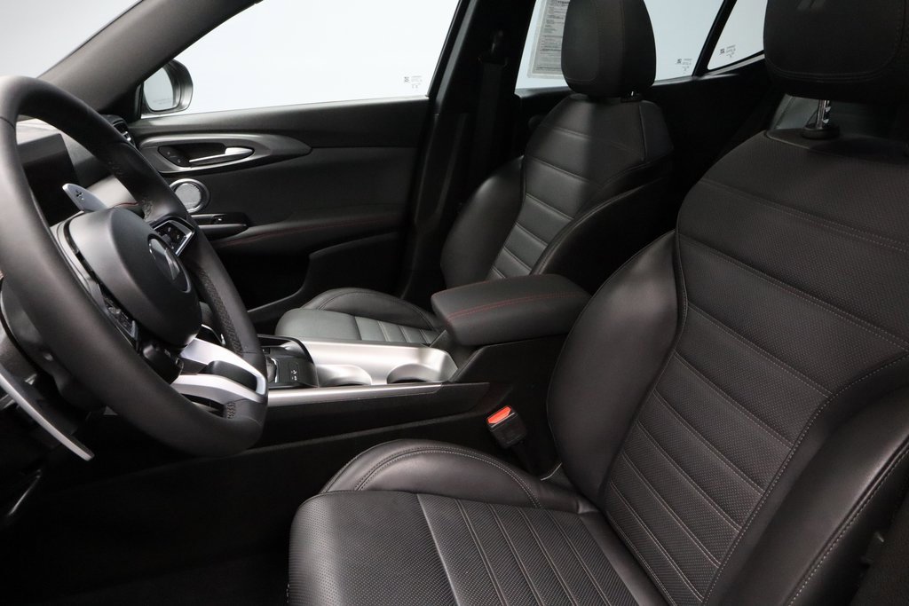 Used 2024 Dodge Hornet R/T Plus w/ R/T Blacktop Package image 26