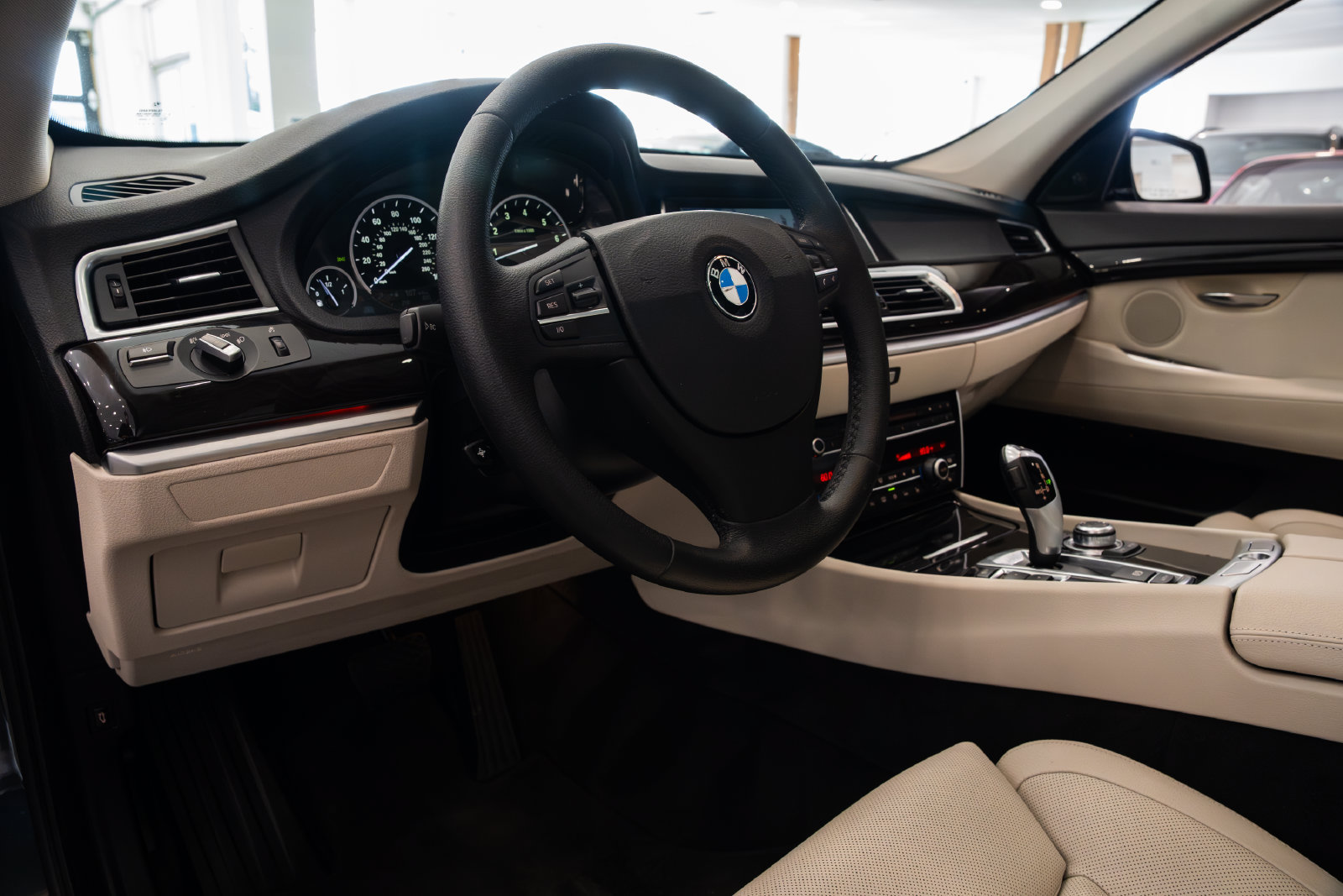 Used 2012 BMW 535i Gran Turismo RWD image 20