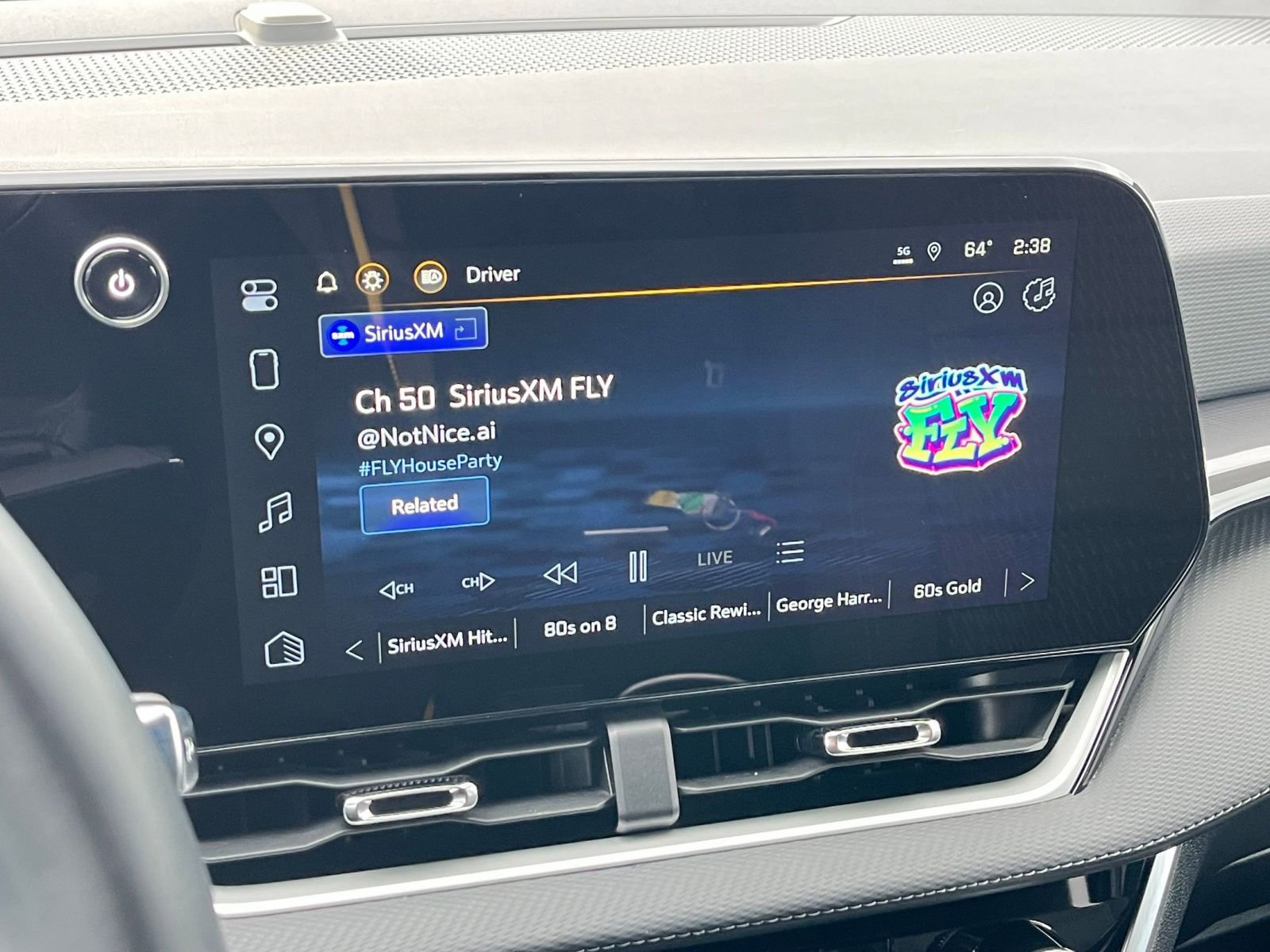 Used 2025 Chevrolet Equinox LT image 21