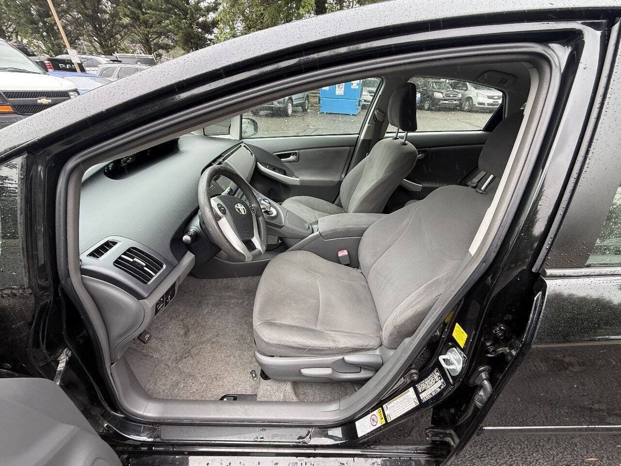 Used 2010 Toyota Prius FWD image 12
