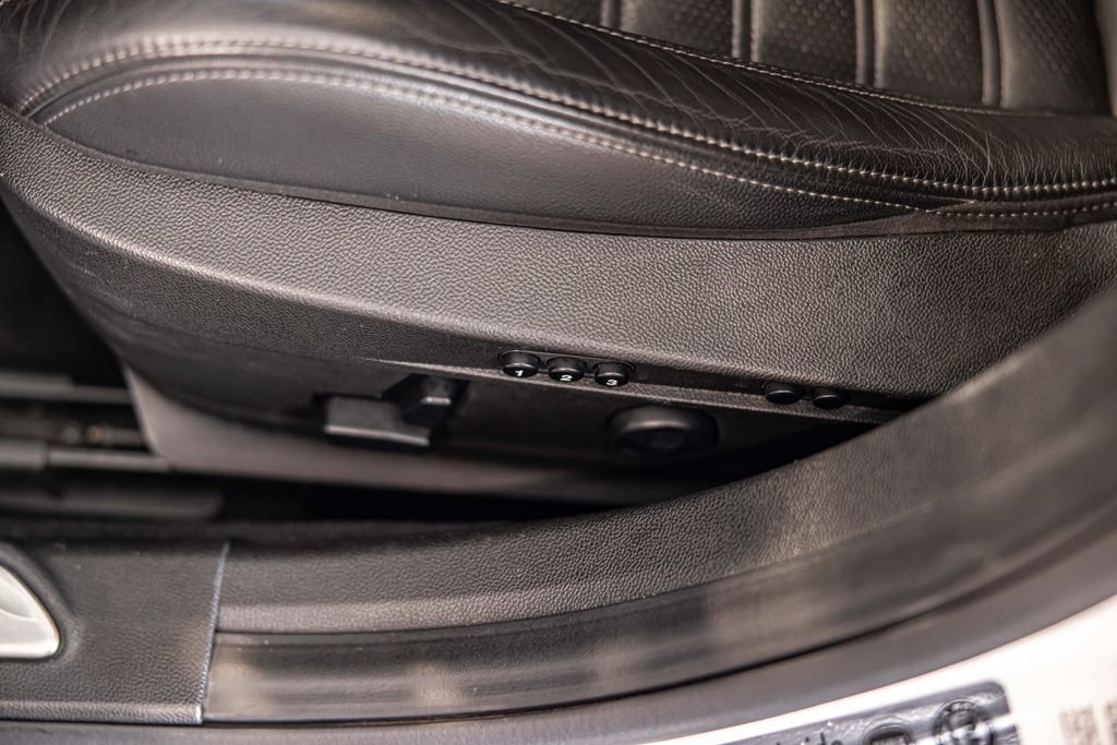 Used 2019 Alfa Romeo Giulia Ti Sport w/ Quick Order Package 22U Sport image 22