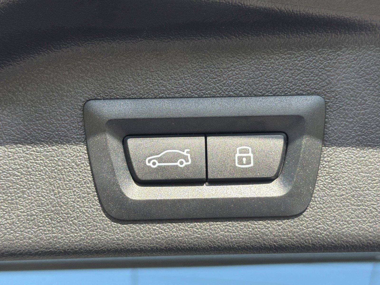 Certified 2025 BMW X5 sDrive40i w/ Premium Package RWD image 12
