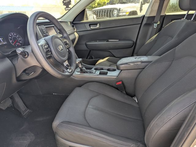 Used 2017 Kia Optima LX FWD image 25