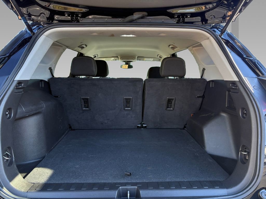 Used 2022 GMC Terrain SLE w/ Driver Convenience Package image 21