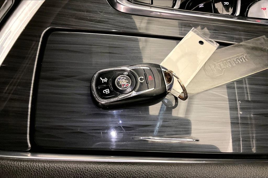 Used 2022 Buick Enclave Premium image 14