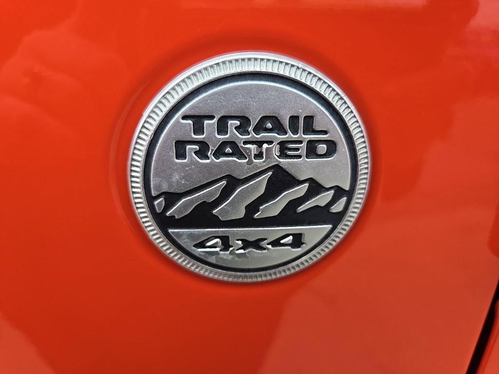 Used 2020 Jeep Wrangler Unlimited Sahara w/ Uconnect 4C Nav & Sound Group image 19