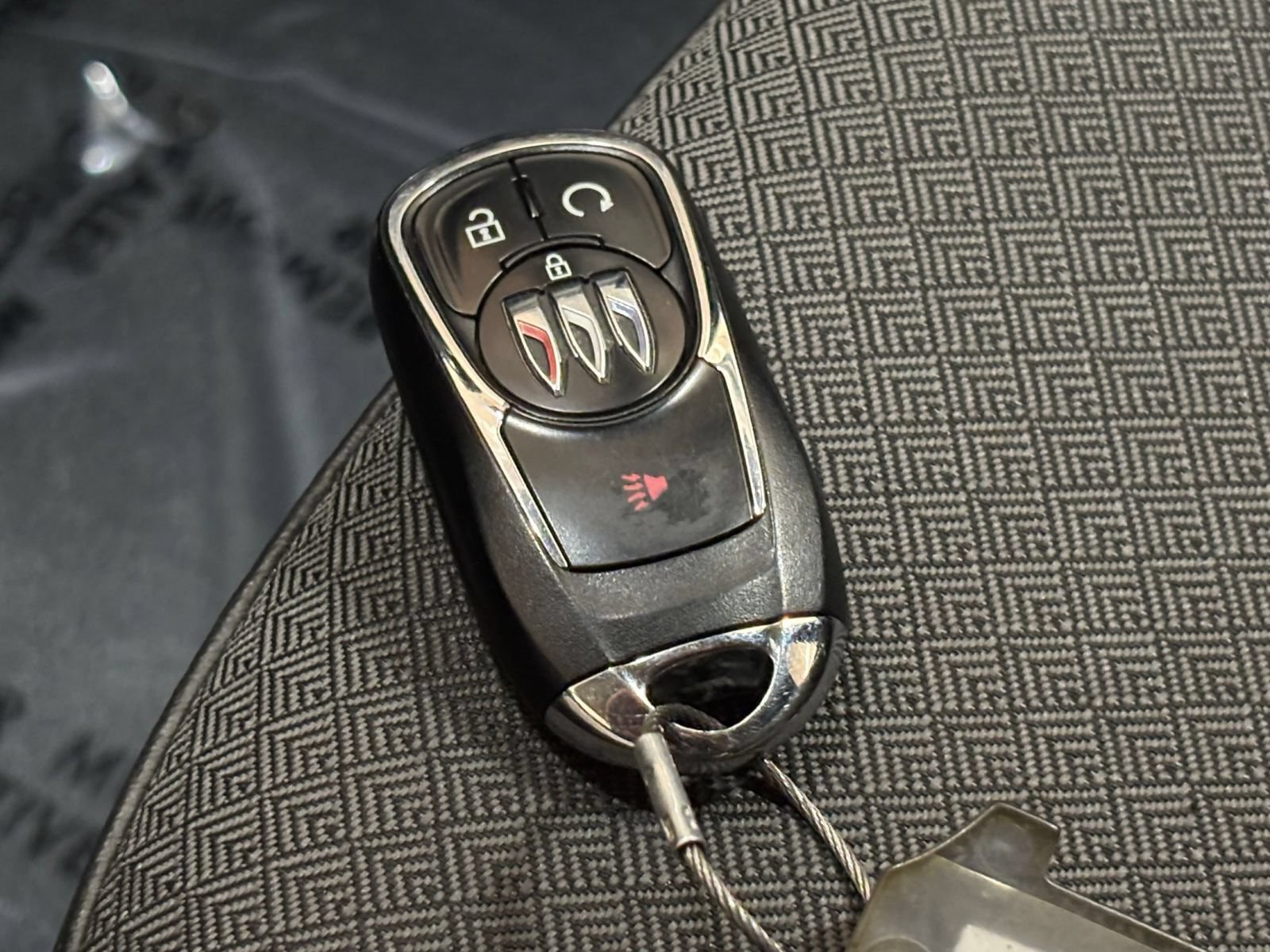 Used 2025 Buick Encore GX Preferred FWD image 23