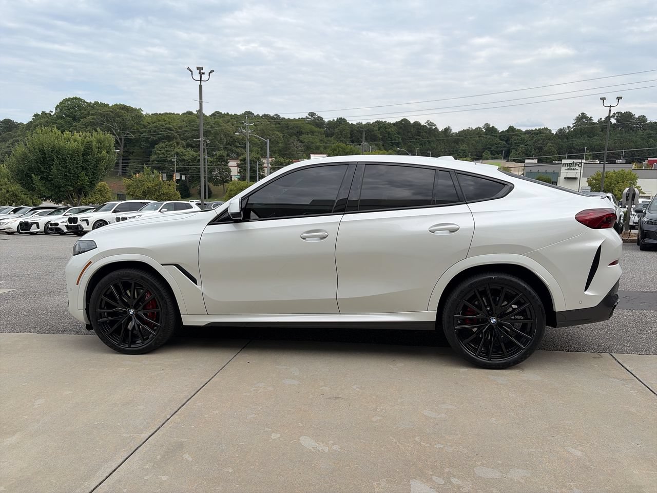 Used 2025 BMW X6 xDrive40i AWD/4WD image 5