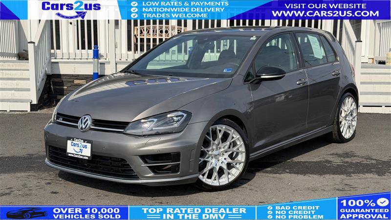 Used 2017 Volkswagen Golf R image 1