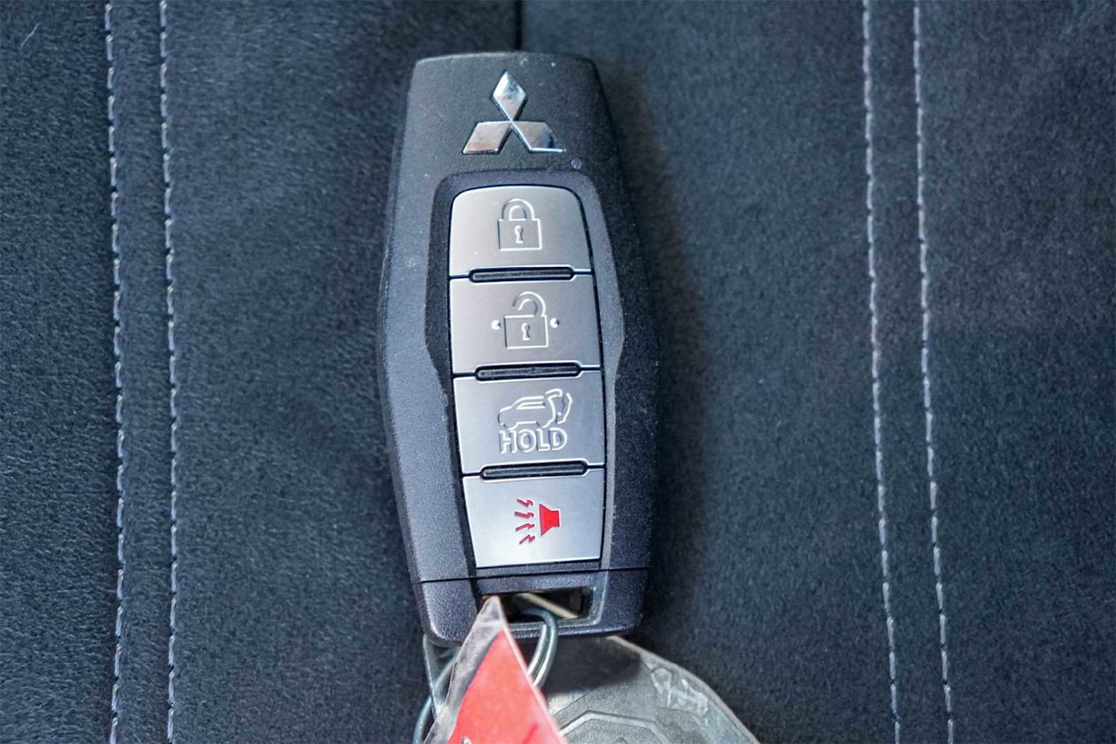 Used 2024 Mitsubishi Outlander SE image 20