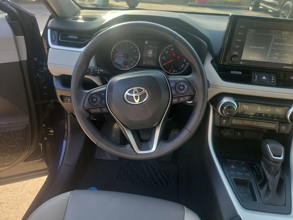 Certified 2022 Toyota RAV4 XLE Premium image 27