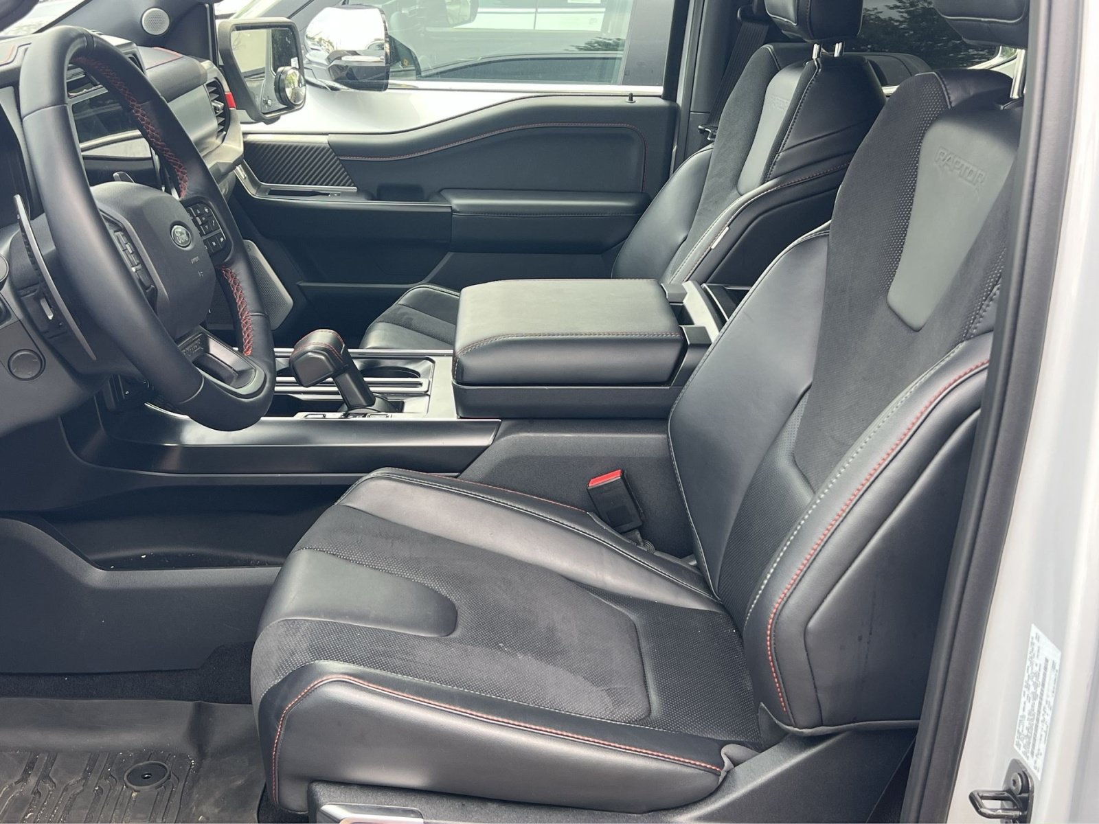 Used 2025 Ford F150 Raptor AWD/4WD image 11
