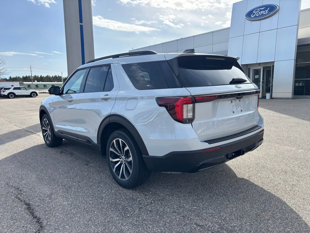 New 2026 Ford Explorer ST-Line image 5