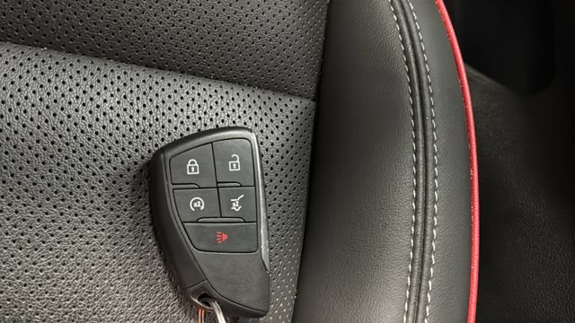 Used 2023 Buick Envision Essence w/ Sport Touring Package AWD/4WD image 20